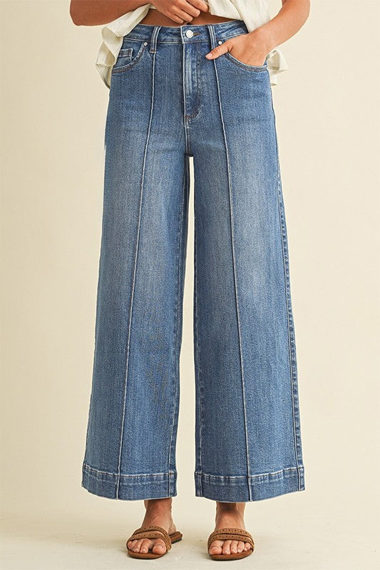 Wide Leg Stretch Jean